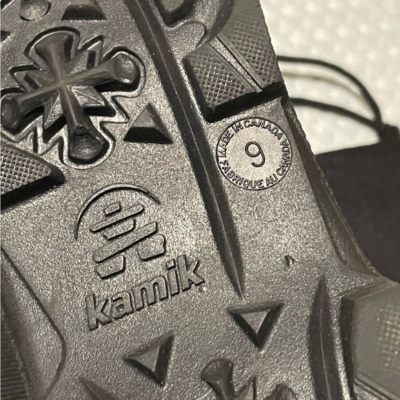 Kamik snow boots size 9 but they fit small, like an 8/8.5. Like new condition. - Picture 5 of 5